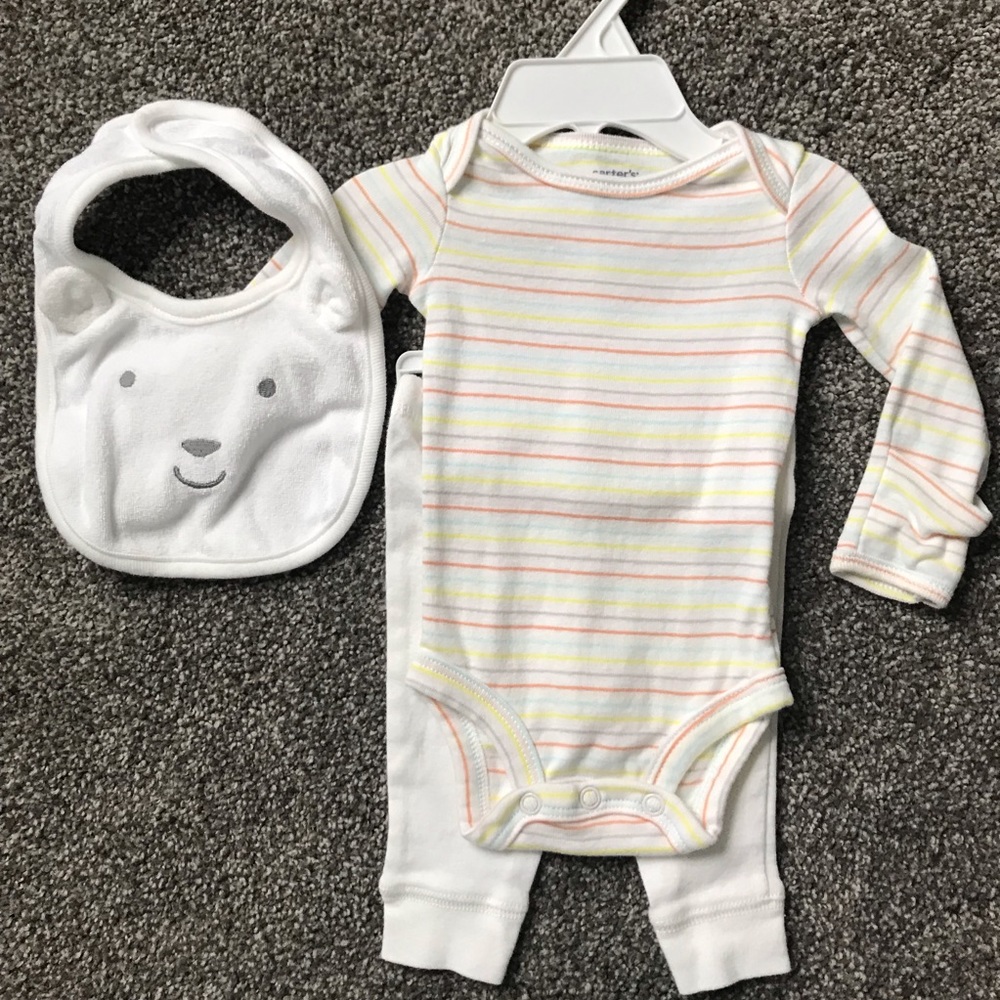 Neutral 3pc set from Carter’s - Newborn